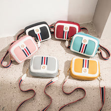 Muat gambar ke penampil Galeri, 【DPS1688】476-女士包包2020年新款彩带装饰相机包时尚百搭撞色手机包潮流小包现
