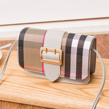 Muat gambar ke penampil Galeri, 【DPS1688】489-女式单肩包2020新款撞色条纹双针扣斜挎小方包时尚百搭手机包现货
