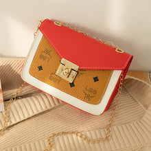 Muatkan imej ke dalam penonton Galeri, 【DPS1688】529-女式包包2020新款英文印字撞色锁扣链条小方包时尚休闲手机包现货
