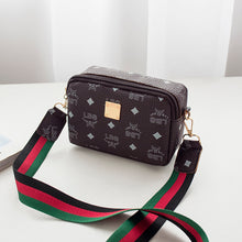 將圖片載入圖庫檢視器 【DPS1688】522-女包2020新款彩带英文印字斜挎小方包时尚休闲手机包赠品礼品小包
