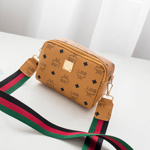 將圖片載入圖庫檢視器 【DPS1688】522-女包2020新款彩带英文印字斜挎小方包时尚休闲手机包赠品礼品小包
