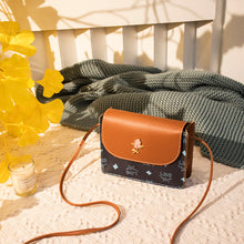 Muat gambar ke penampil Galeri, 【DPS1688】539-女士小包包2020新款撞色玫瑰标印花小方包时尚简易手机包现货直销
