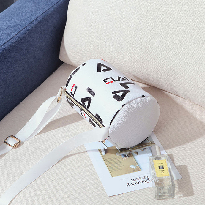 【DPS1688】540-女士小包包2020新款英文印花圆筒包笔筒包时尚百搭手机包赠品礼品