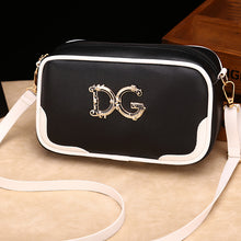 Muat gambar ke penampil Galeri, 【DPS1688】558-女包2020新款字母撞色斜挎小方包时尚休闲相机包多多现货潮小包包

