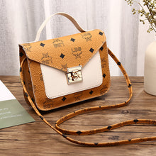 Muat gambar ke penampil Galeri, 【DPS1688】562-女式小方包2020新款英文印花撞色锁扣单肩包时尚百搭手机包小包包
