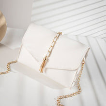 Muat gambar ke penampil Galeri, 【DPS1688】578-女式包包2020新款金属流苏链条小方包时尚休闲手机包现货直销小包
