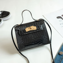 Muat gambar ke penampil Galeri, 【DPS1688】582-女包2020新款鳄鱼皮锁扣凯莉包小方包时尚韩休闲手机包小包包现货
