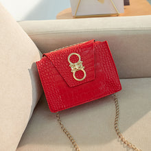 Muat gambar ke penampil Galeri, 【DPS1688】581-女包2020新款鳄鱼纹金色铁皮锁链条小方包时尚韩休闲手机包小包包
