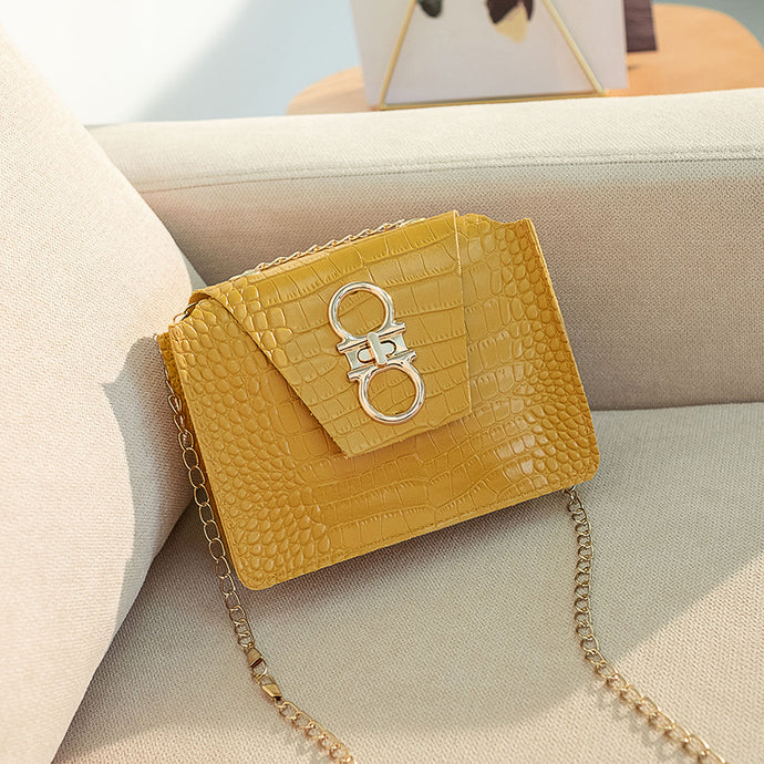 【DPS1688】581-女包2020新款鳄鱼纹金色铁皮锁链条小方包时尚韩休闲手机包小包包